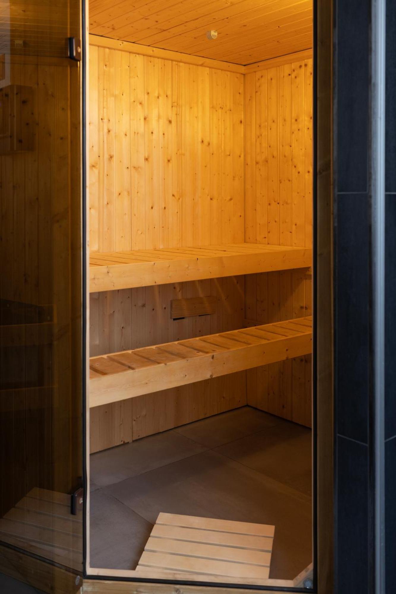 Huge Apartment With Sauna And Free Parking Duisburg Zewnętrze zdjęcie